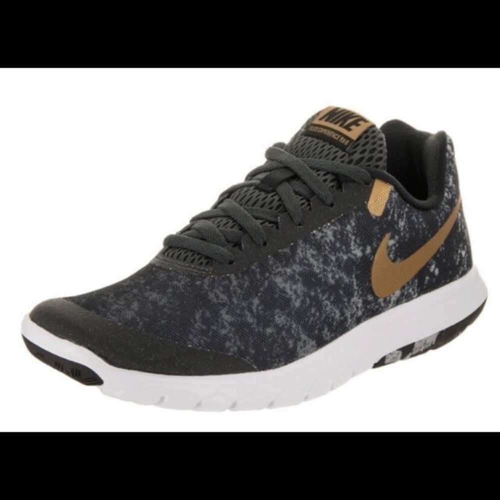 🚫SOLD🚫Women’s Nike Flex Experience RN 6